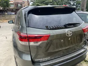 Toyota Highlander 2016 Green