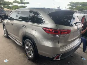 Toyota Highlander 2017 Gray