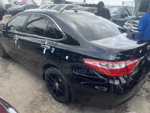 Toyota Camry 2016 Black