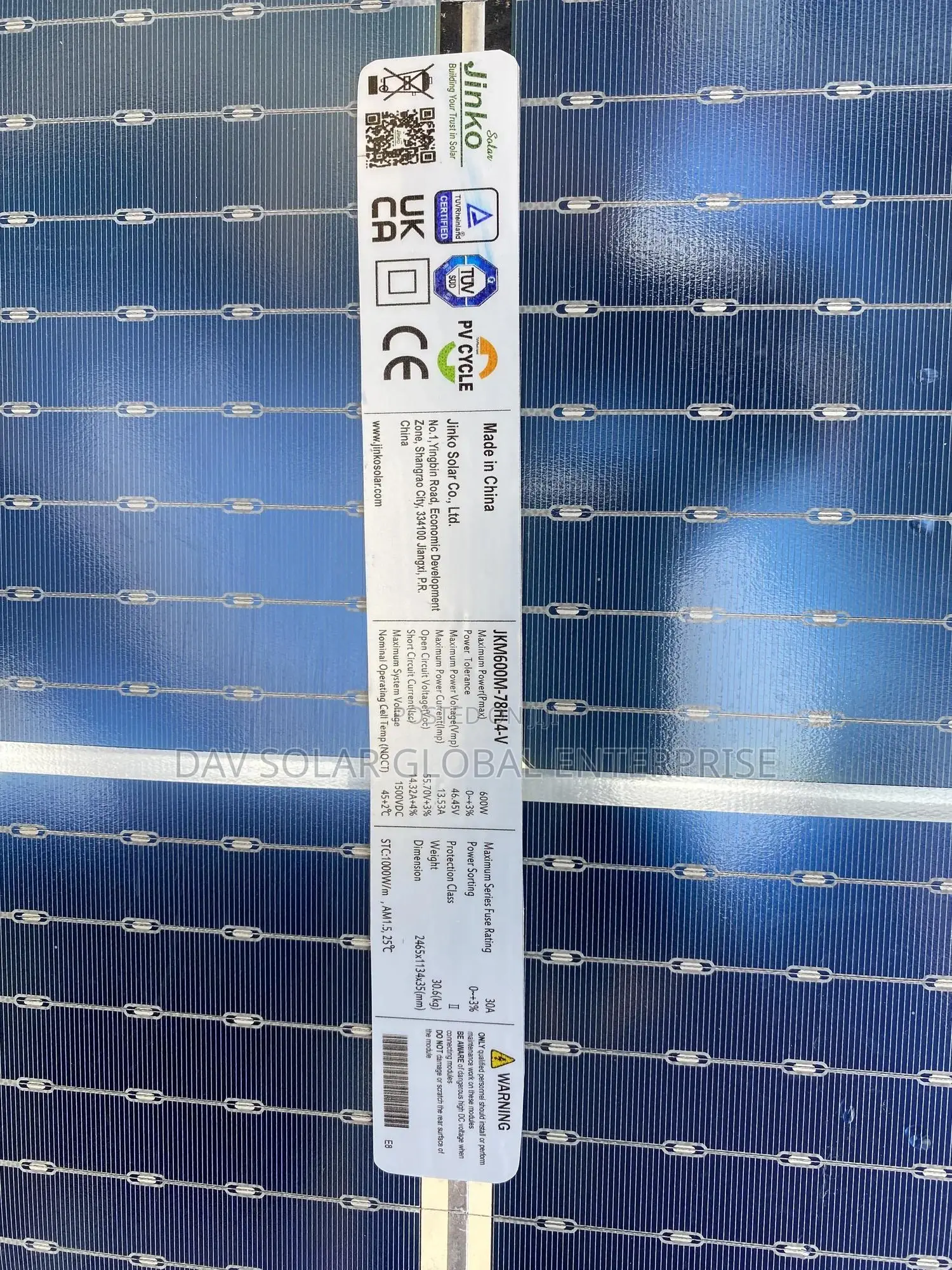 600W Jinko Solar Panel