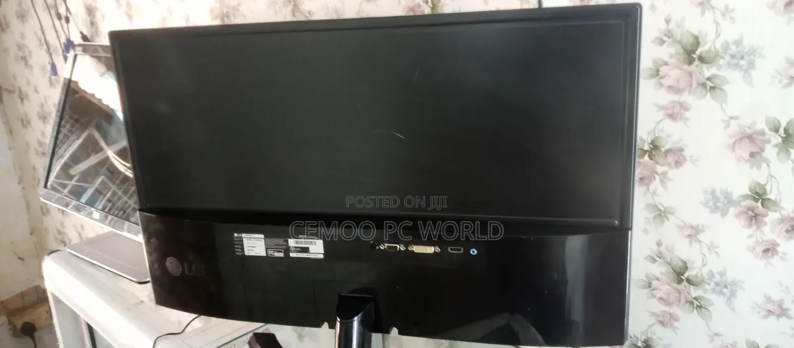 27'' LG IPS Monitor