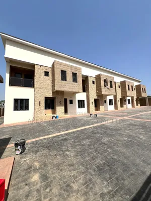 4bdrm Townhouse / Terrace in Citec District, Mbora for rent