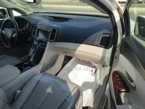 Toyota Venza V6 AWD 2012 White