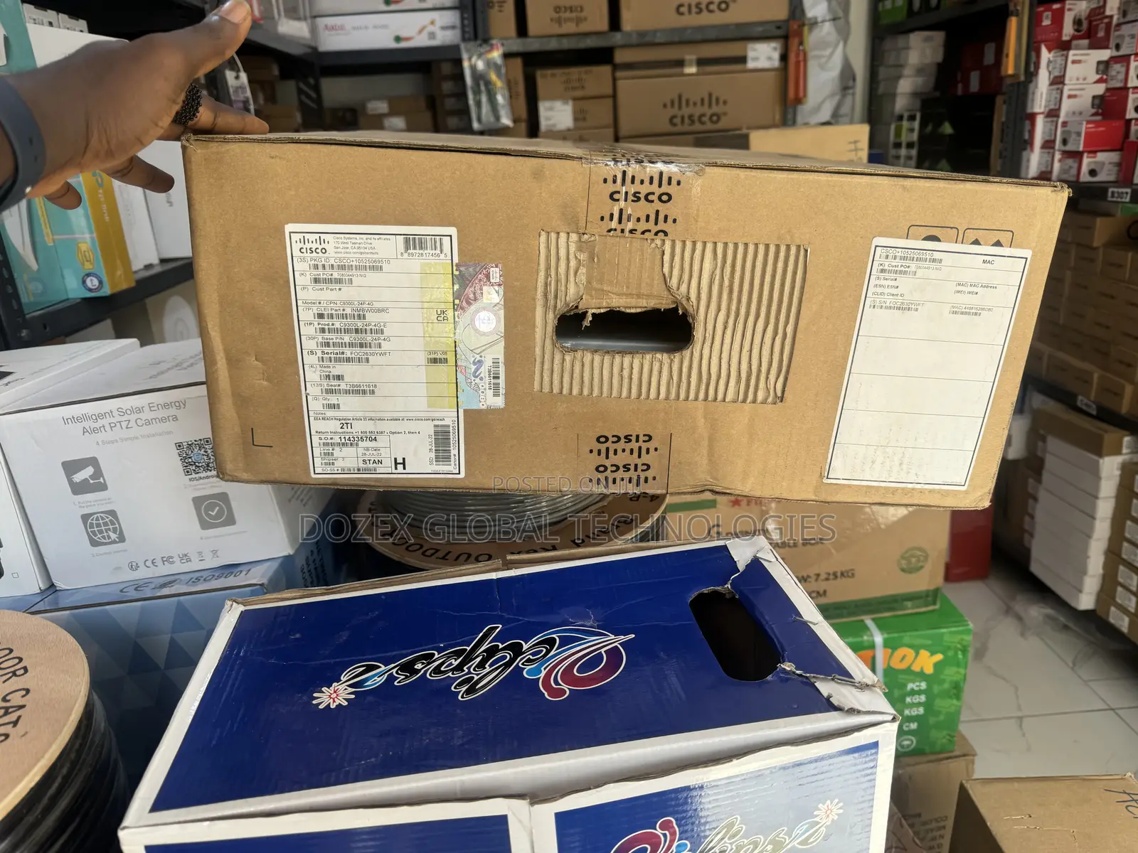 Cisco 9300l- 24p-4g Switch