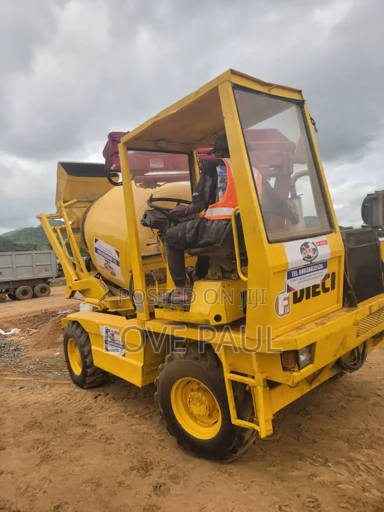 Slightly Used Mobile Self Loader Concrete Mixer