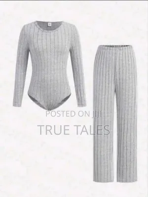 Photo - Big Girls 2 PCS Sweat Suit Set Ages 10 to 12 Years