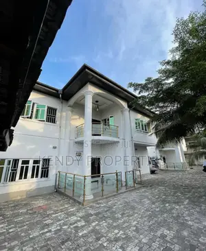 2 Units of 4 Bedrooms Duplex Wt Bqsfor Sale in Stadium RD