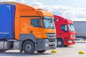 Factory-Direct UAE Engine Oil for Trailers and Trucks