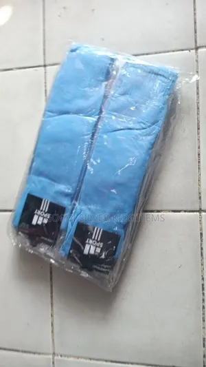 Yonex Bag 2zipper Is Available