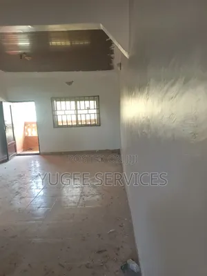 3bdrm Block of Flats in Oshimili South for rent