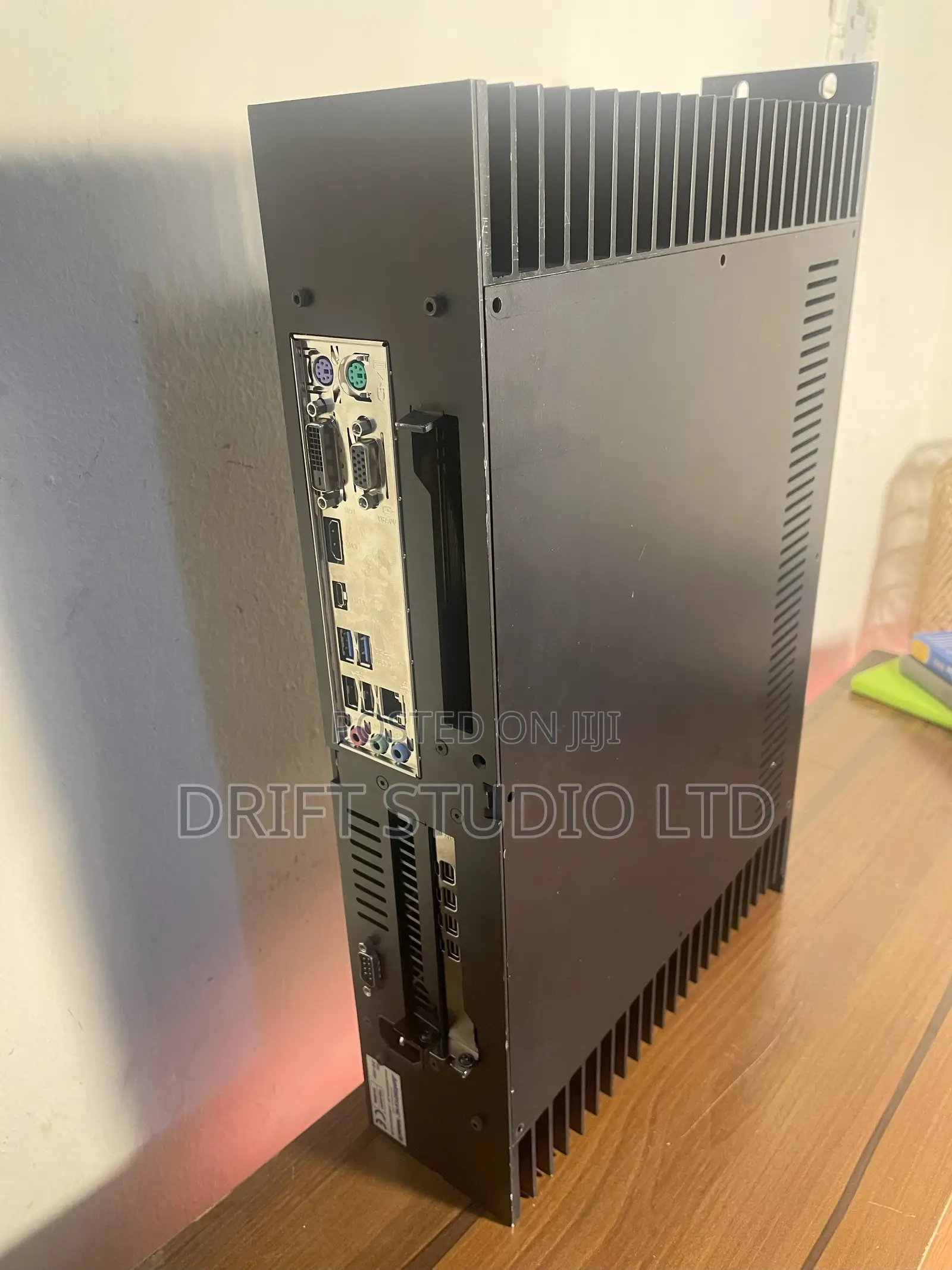Desktop Computer 16GB Intel Core I7 SSD 500GB