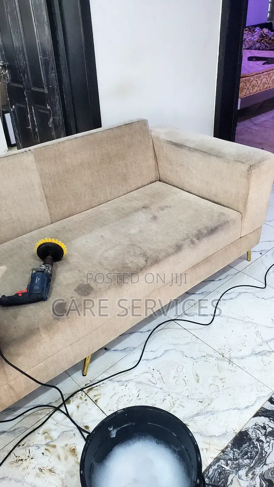 Upholstery Cleaning Expert