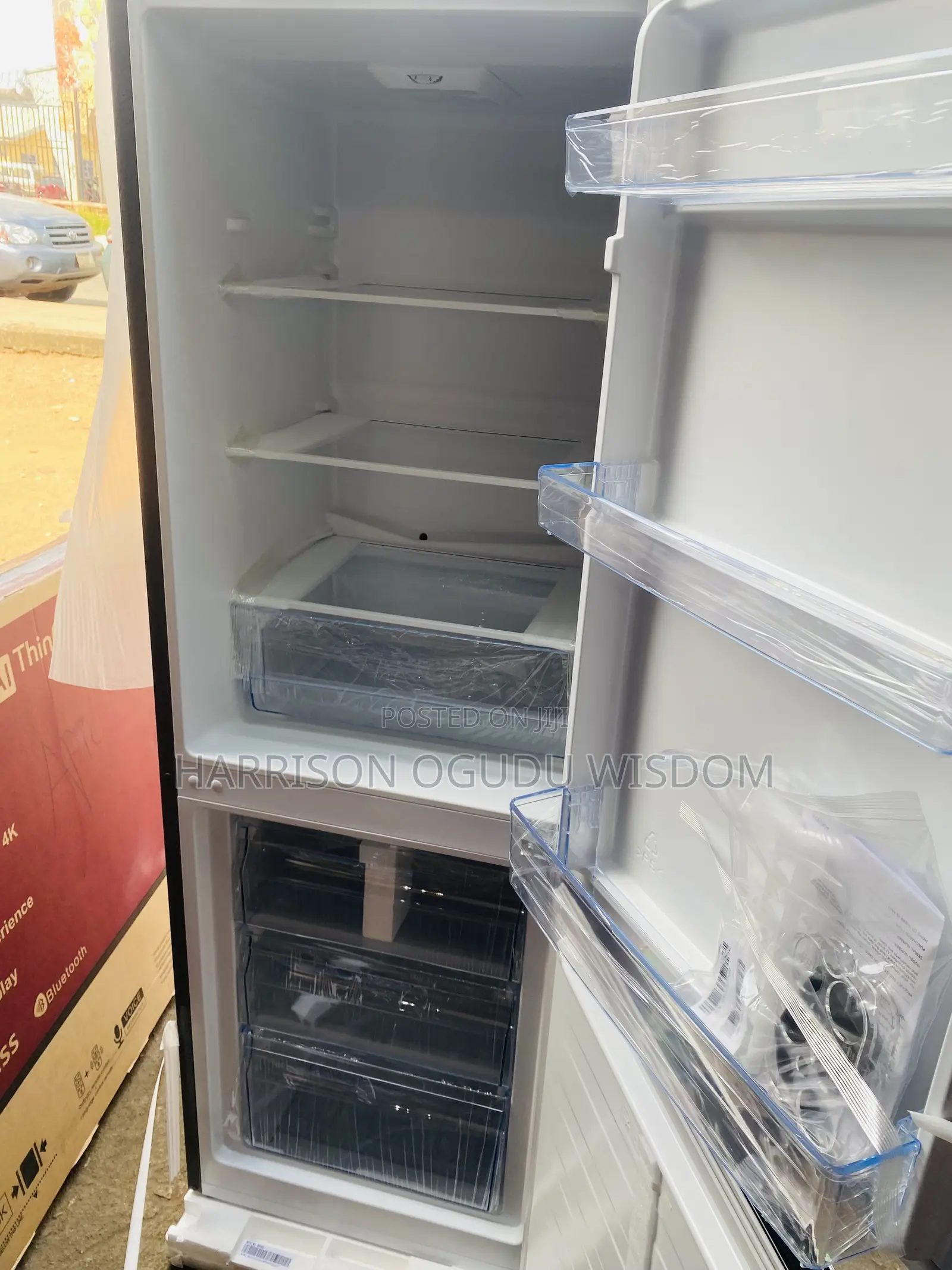 Original Hisense Refrigerator 225l