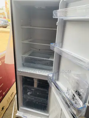 Original Hisense Refrigerator 225l