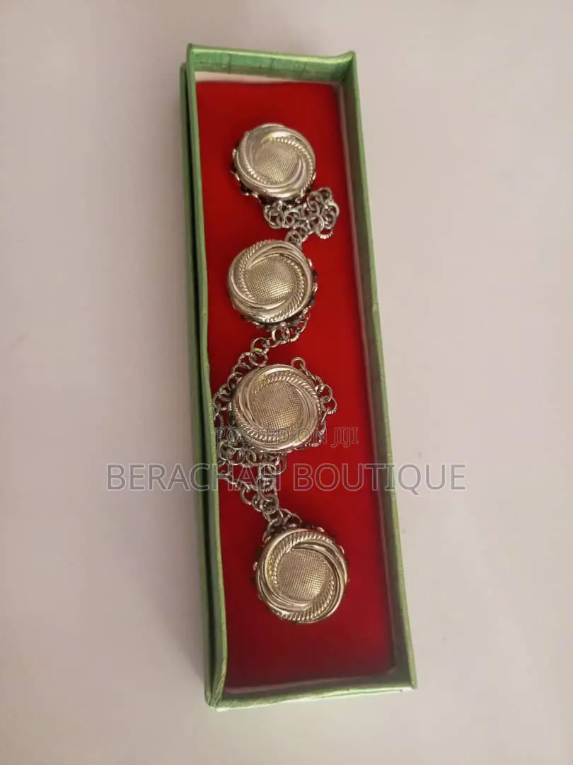 Men Tie Brouches