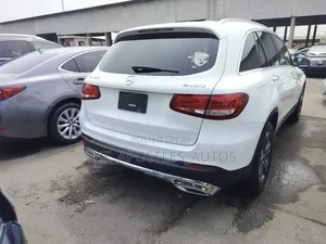 Mercedes-Benz GLC-Class 2017 White