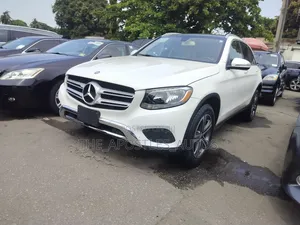 Mercedes-Benz GLC-Class 2017 White