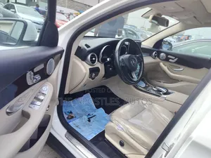 Mercedes-Benz GLC-Class 2017 White