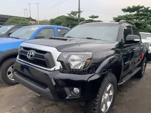 Toyota Tacoma 2015 Black