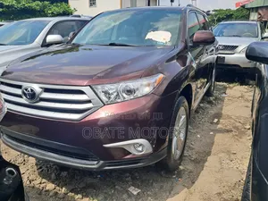 Toyota Highlander Limited 3.5l 4WD 2013 Red