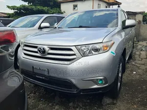 Toyota Highlander 2013 Silver