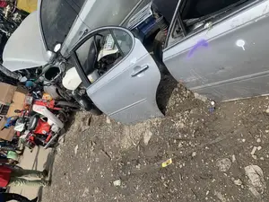 Front and Back Passenger Side ES 330 2006