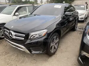 Mercedes-Benz GLC-Class 2017 Black