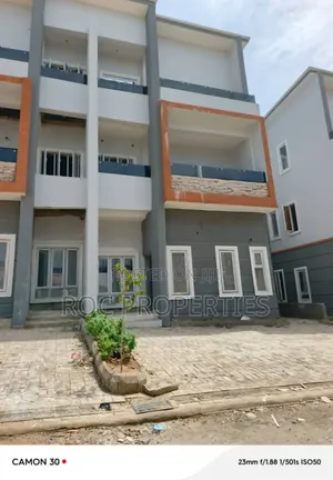 4bdrm Duplex in Kaura for sale