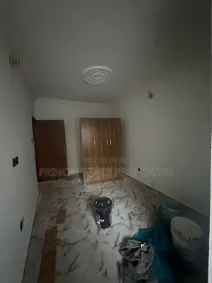 Furnished 2bdrm Block of Flats in Surulere for rent