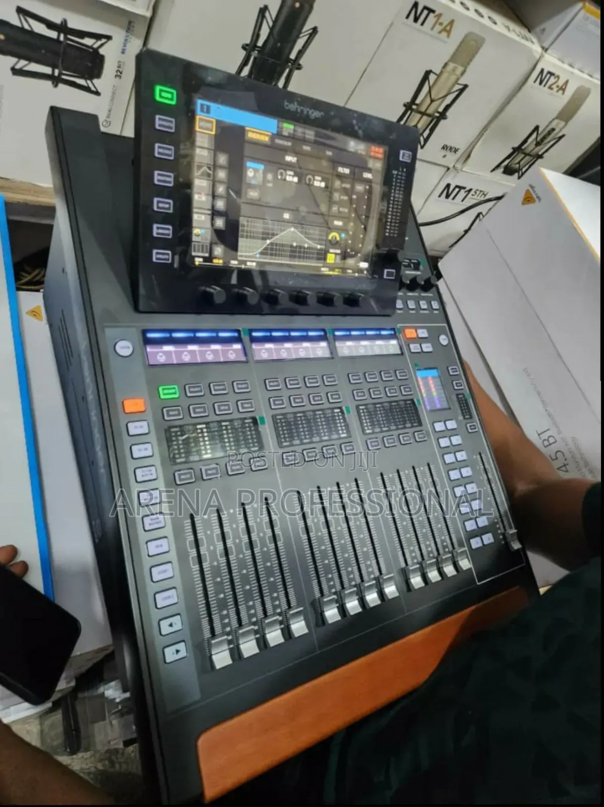 Behringer Wing Compact Digital Mixer