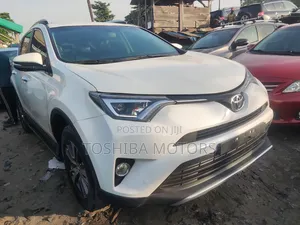 Toyota RAV4 2018 White