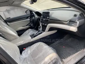 Honda Accord Touring 2.0T 2018 Black