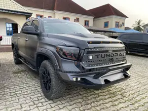 Toyota Tundra 2018 Black
