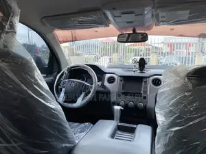 Toyota Tundra 2018 Black