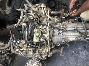 Toyota Land Cruiser Parado V8 Engine 2010 /2015 Model