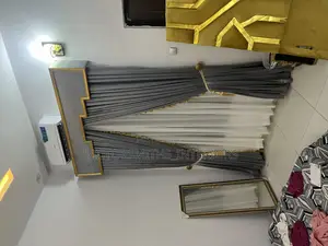 High Quality Luxury Curtains Drapes and Bold