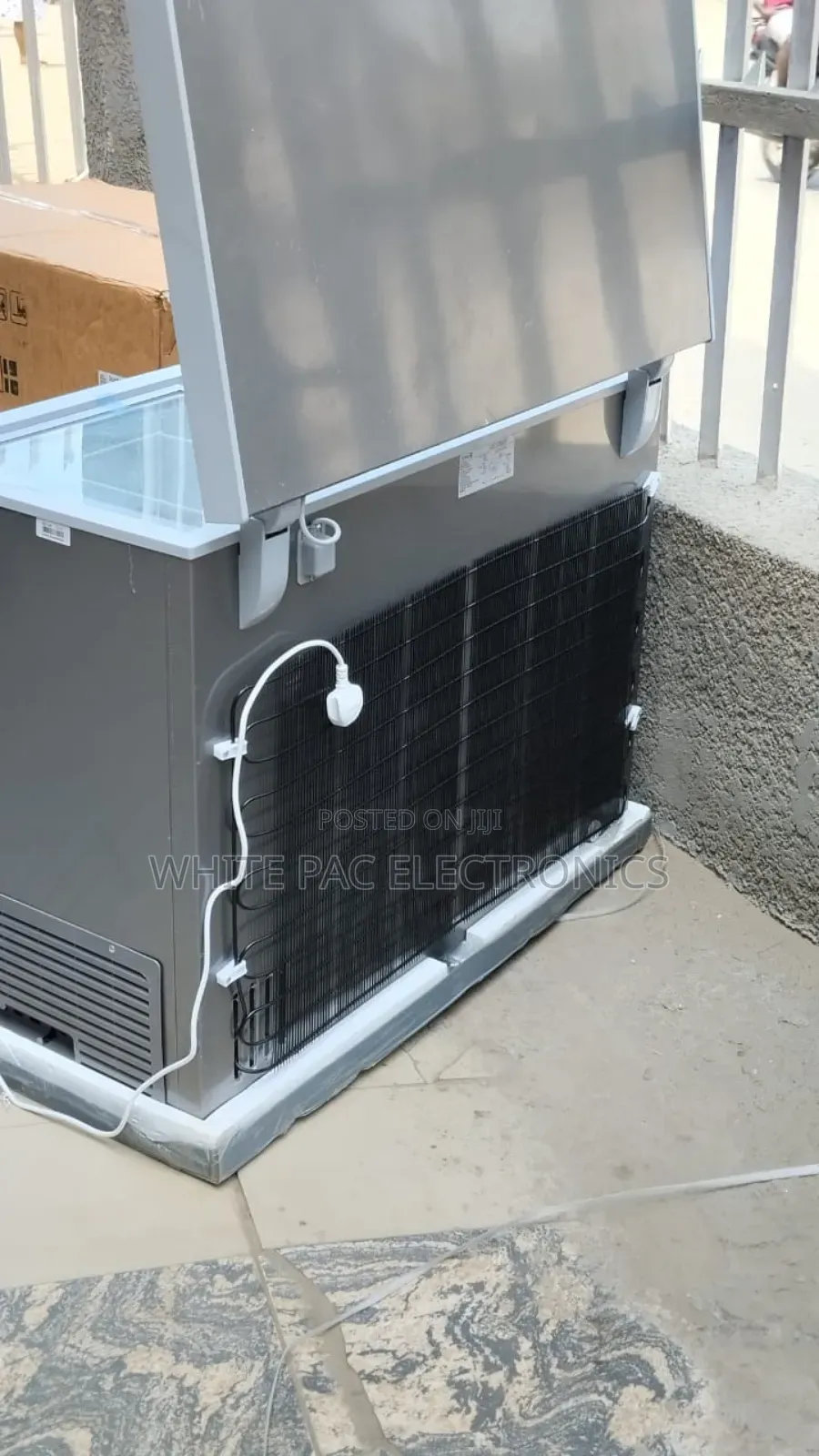 Scanfrost  Inverter Freezer 300 L Fast Performance > 2 Yrs