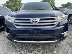 Toyota Highlander Limited 3.5l 4WD 2013 Blue