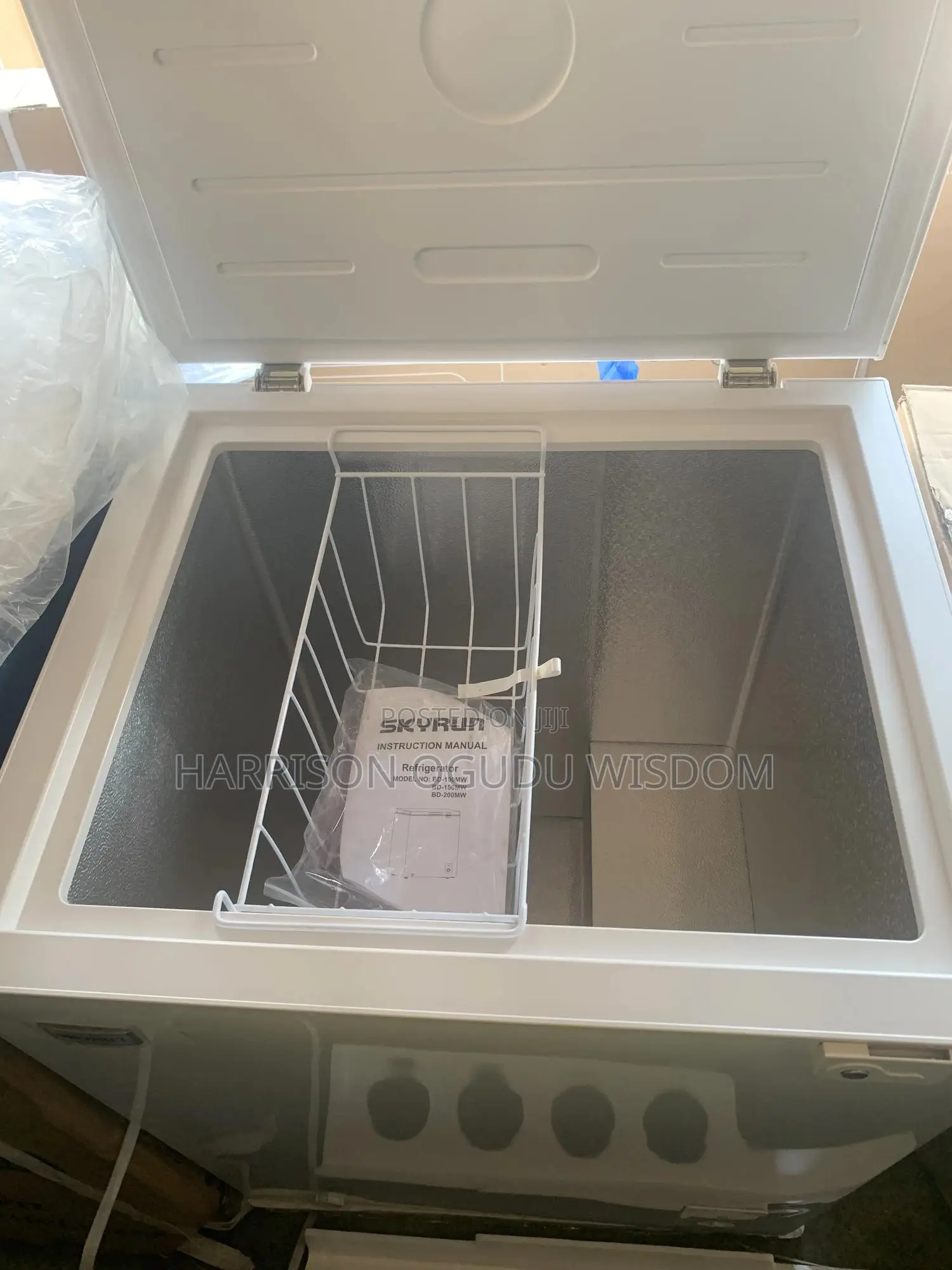 Skyrun 145l Freezer
