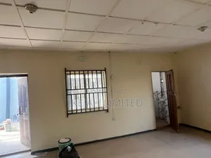 2bdrm Block of Flats in Aguda / Ogba for rent