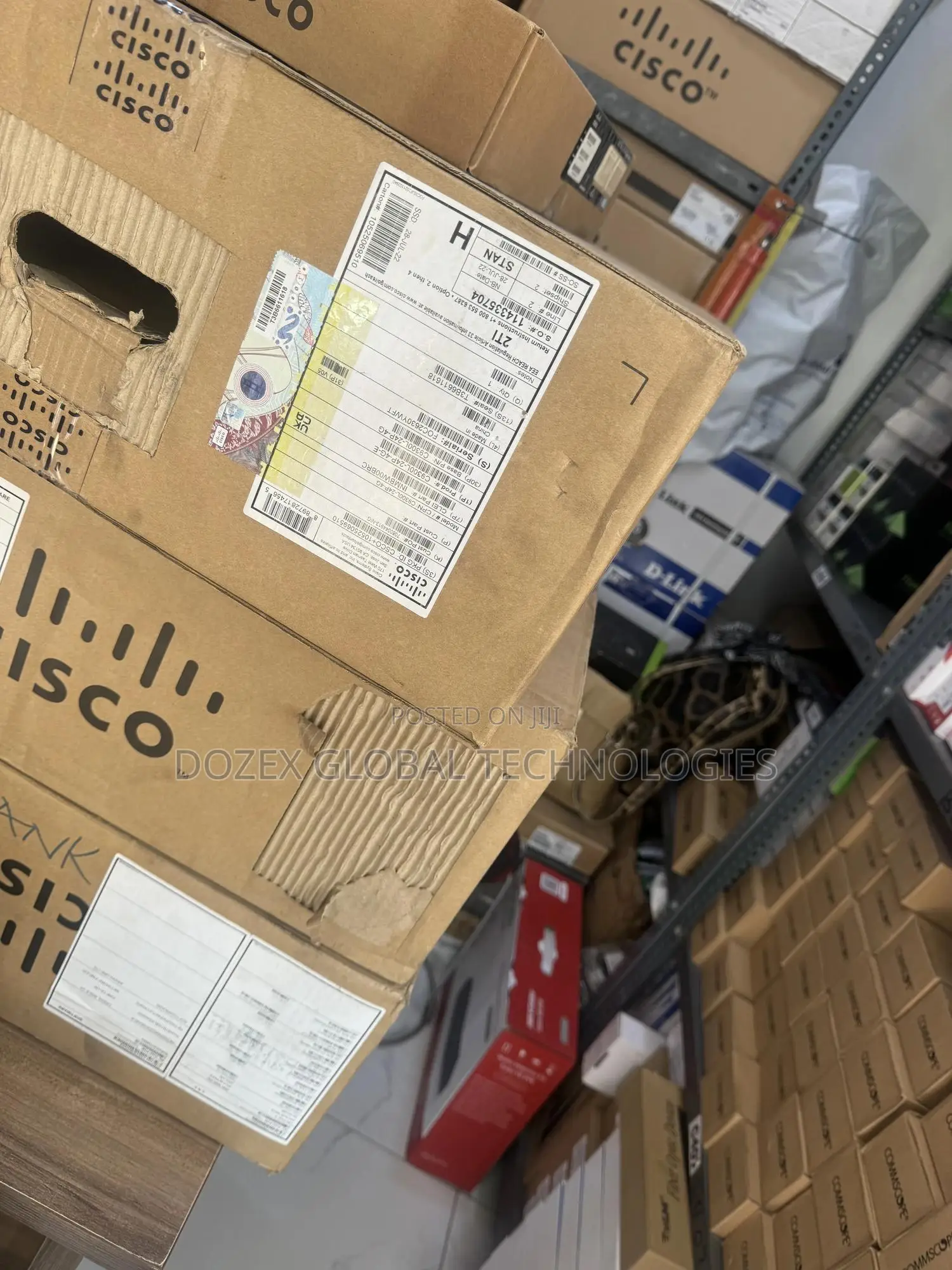 Cisco 9300l- 24p-4g Switch