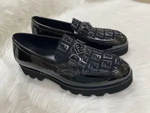 High Quality Fendi Flat Shoe
