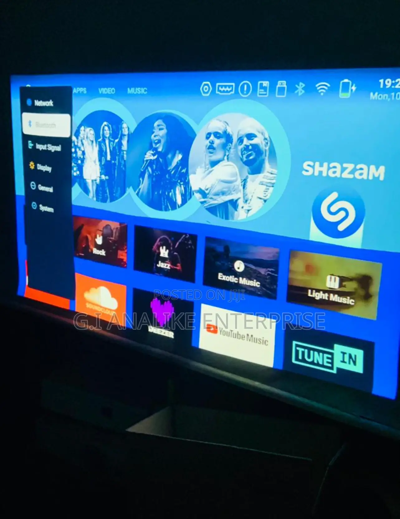 Rechargeable Smart Android 11.0 Projector