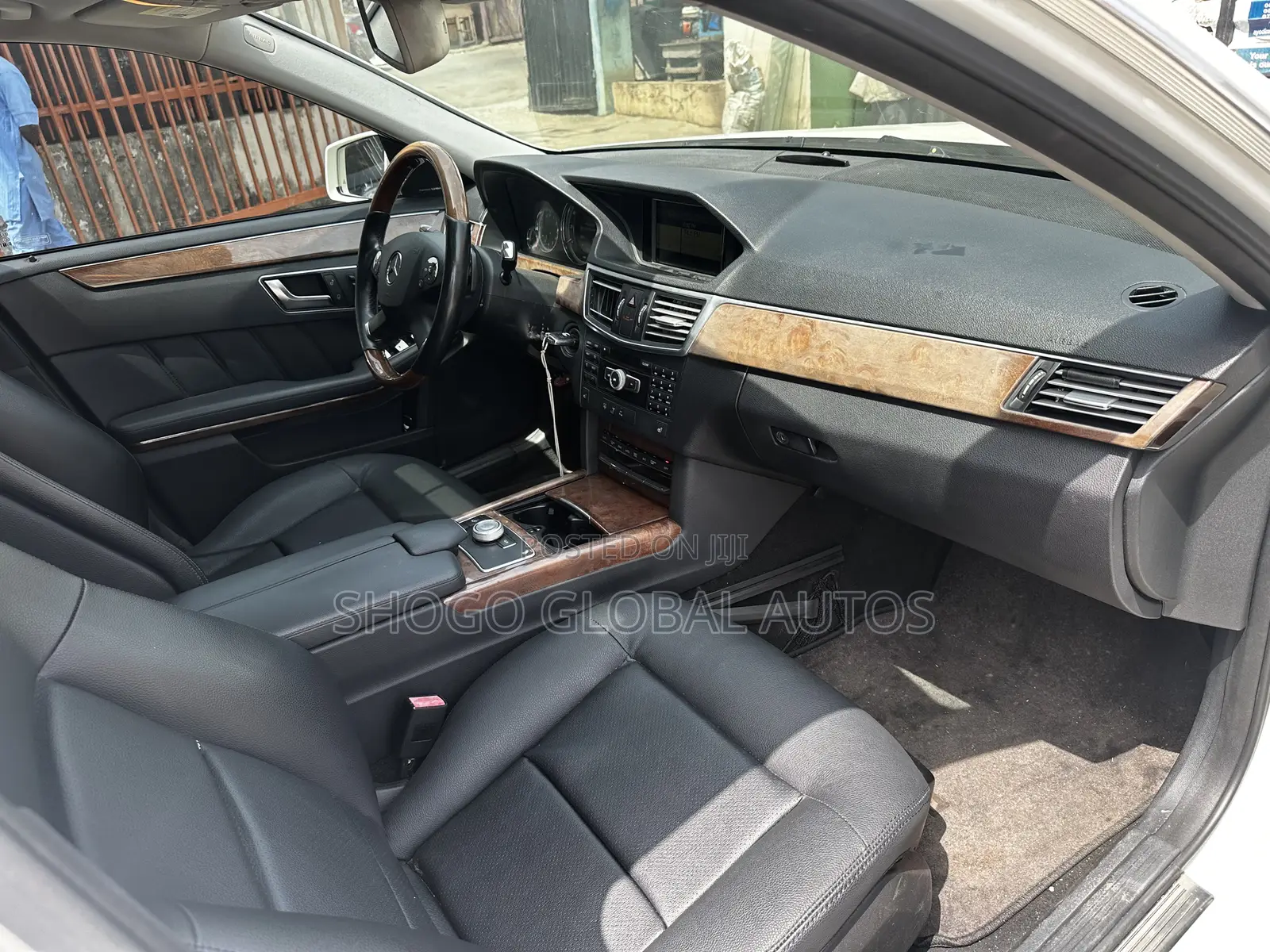Mercedes-Benz E350 2012 White