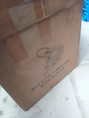 Bag Closer Machine
