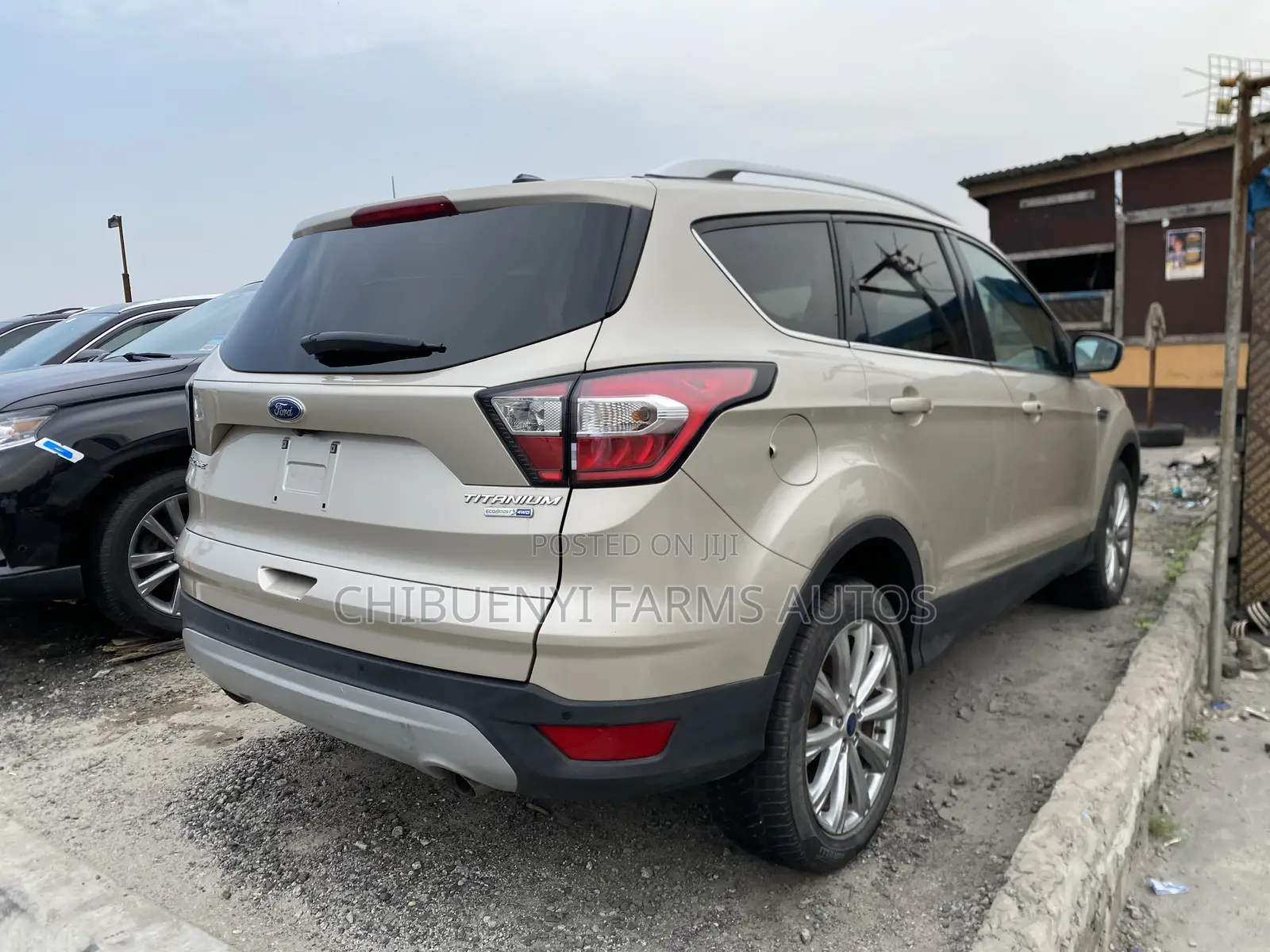 Ford Escape Titanium 4x4 2017 Gold