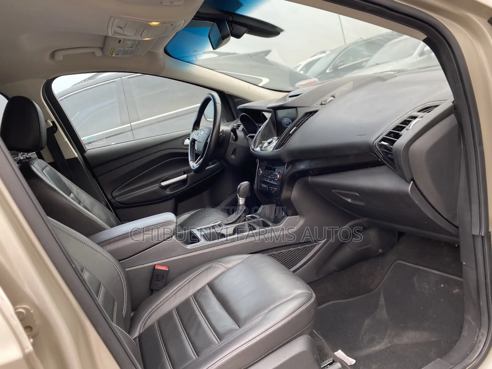 Ford Escape Titanium 4x4 2017 Gold