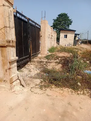 100/300 Land at Sapele Road,Benin Going for 50m Negotiable