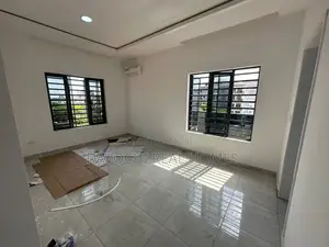 3bdrm Penthouse in Parkview Estate for rent