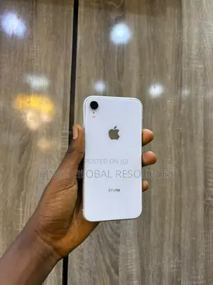 Apple iPhone XR 64 GB White
